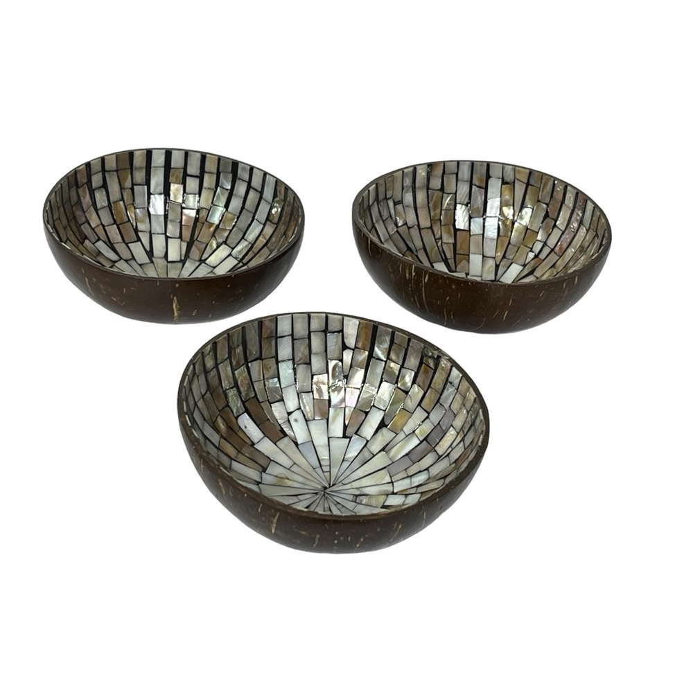 Plow & Hearth Hand Crafted Set‎ of 3 Inlay Coconut Accent Bowls 5.25"